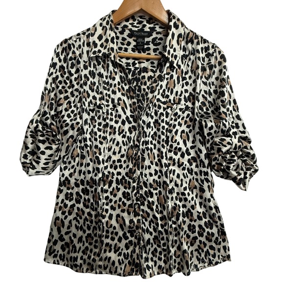 WHBM Tops - White House Black Market Silk Stretch Leopard Print Blouse Womens 8 Button Front